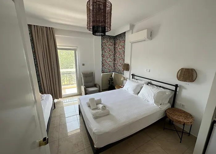 Effie Apartman Paralía