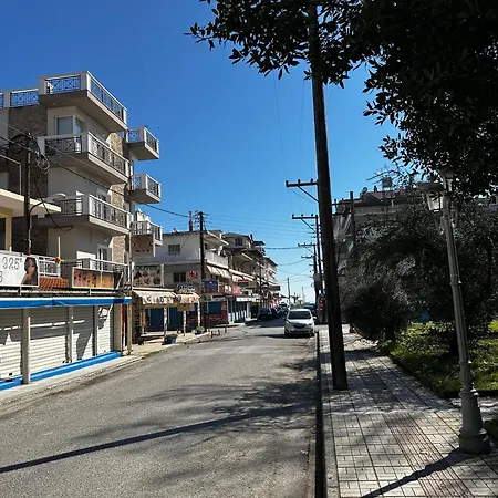 Effie דירה Paralía